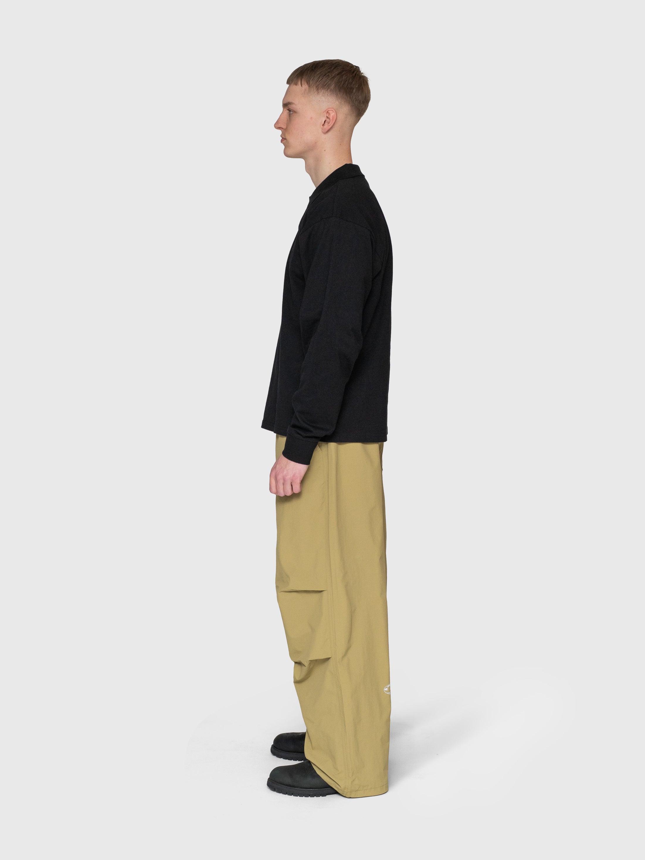 AW Parachute Pants - Olive/Reflective