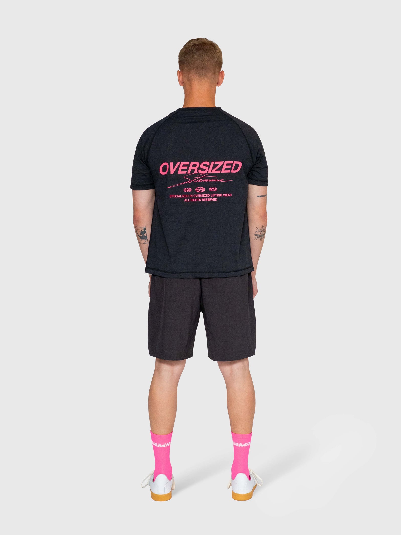 Logo Active Tee - Black/Pink